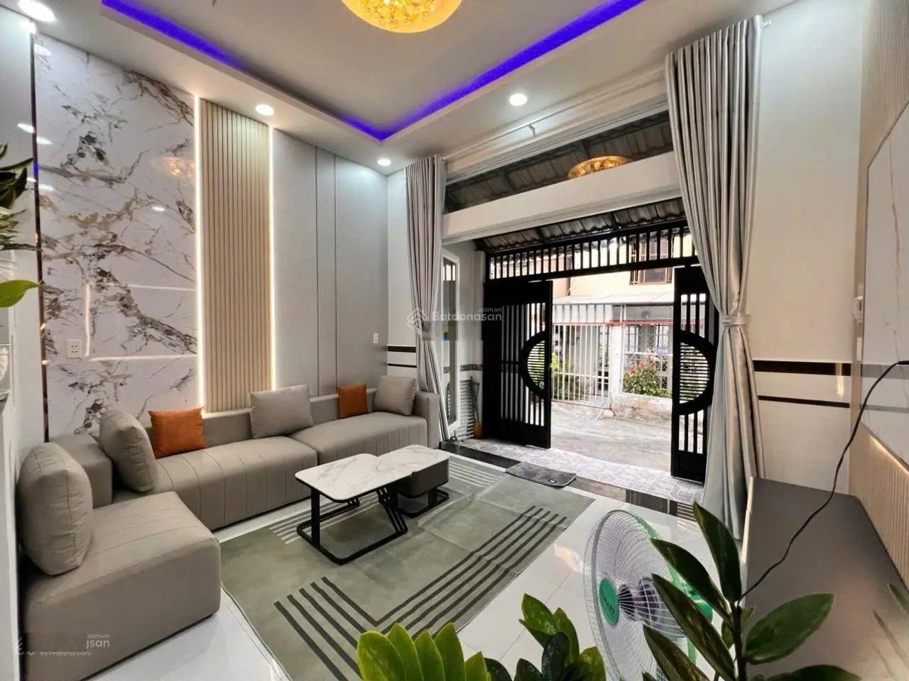 Nhà sổ hồng riêng Thạnh Lộc 12, 4,55 tỷ, 52m2, 3PN, 3WC, cực chất bao đẹp,ngã tư Ga, chợ Cầu Đồng