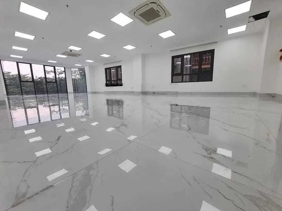 Bán nhà Phạm Tuấn Tài, Đặng Thùy Trâm, Cầu Giấy 72m2, kinh doanh, 45 chỗ đỗ cửa, nhỉnh 19 tỷ