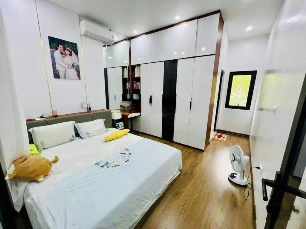 Bán Gấp nhà lưu Hữu phước 66m2 x 4 tầng mặt tiền 4,2m nhà dân xây xung quanh ngập tràn tiện ích