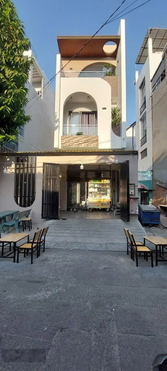 Bán nhà mặt tiền đường Số 62, P.Phường Thảo Điền, Q3. Diện tích: 6,4m x 17,2m - CN 90m2. Trệt 3 lầu