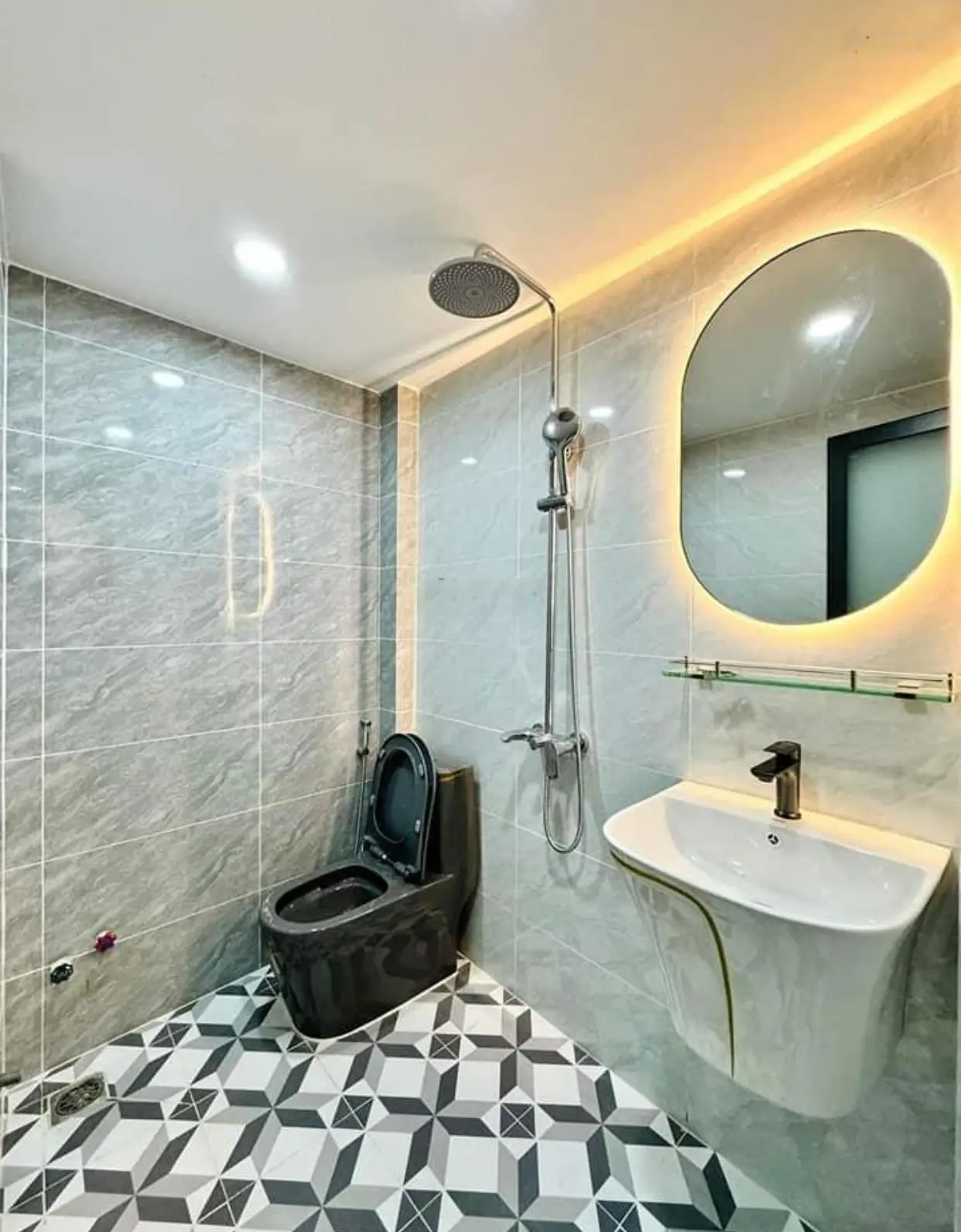 Chủ kẹt tiền bán gấp nhà Kha Vạn Cân, Thủ Đức DT 63m2, GIÁ 3 TỶ 780 TR