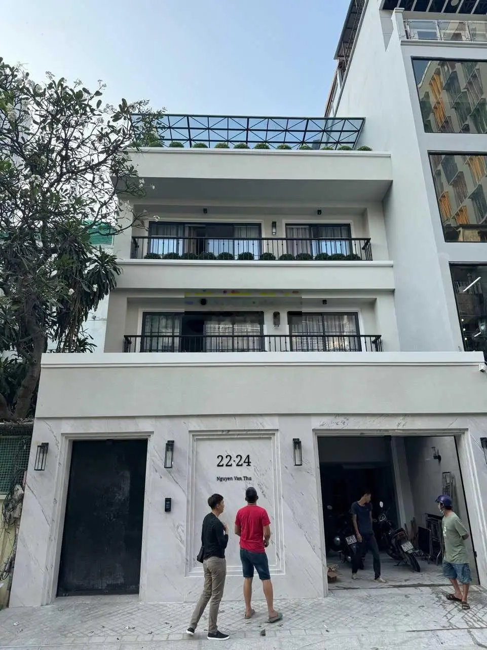 Định cư bán gấp biệt thự hồ bơi đầy đủ tiện nghi Đường Võ Oanh diện tích 300m2 hầm 3 tầng giá: 55tỷ