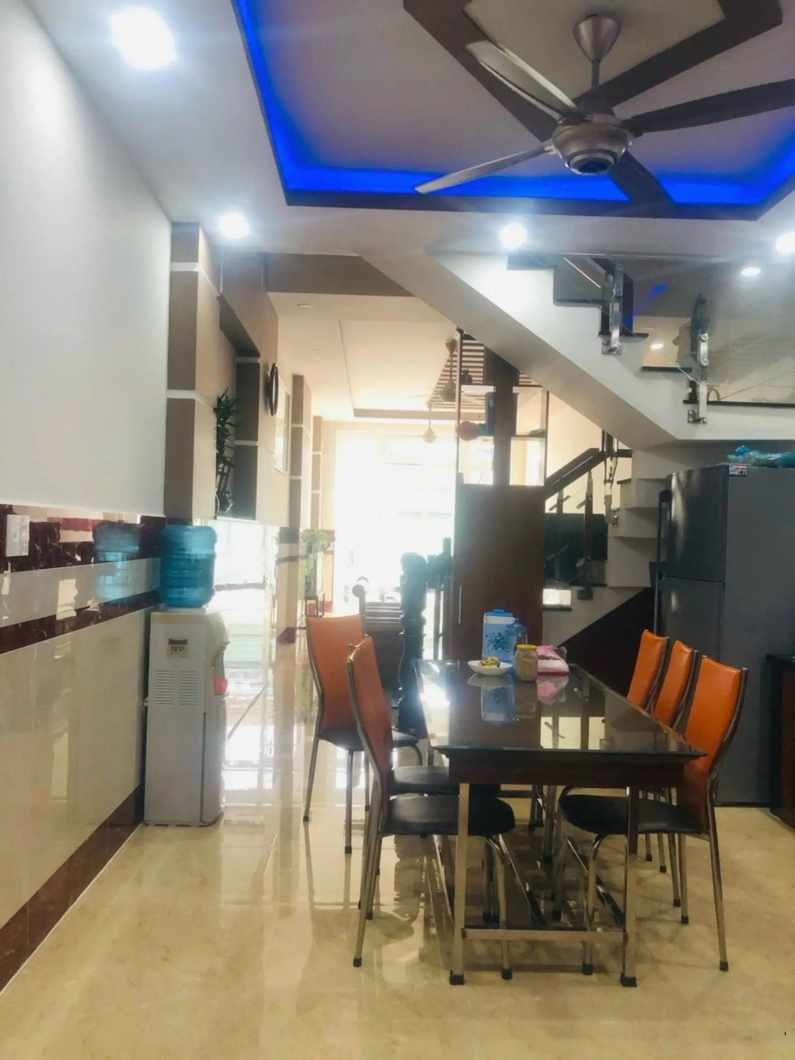 Chính chủ bán nhà riêng Quận 9, nhà 1 trệt 2 lầu gần trường CD Công Thương, ngã tư ThủĐức, BìnhThai