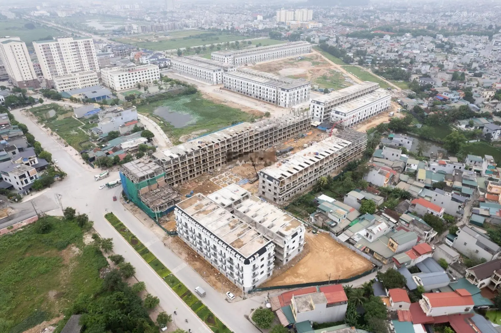 Khu đô thị Hồ Sen CEPS - Lotus đường Trịnh Kiểm gần Aeon Mall đang xây dựng