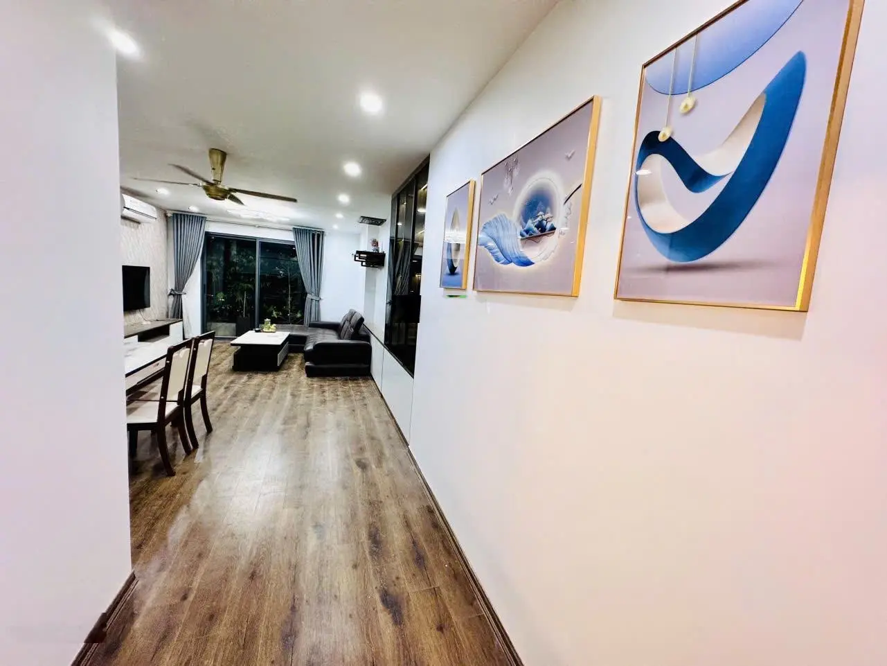 CC bán gấp căn 3N,2VS tòa Thăng Long Capital giá rẻ nhất khu vực, full nội thất vào ở ngay trc Tết