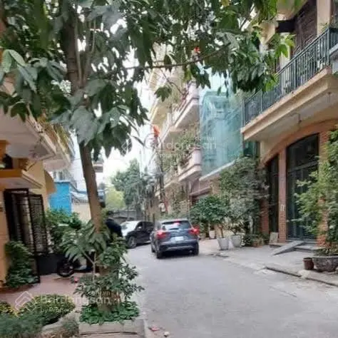 Khu phân lô ô tô tránh 23.9 tỷ, DT sổ 60m2, MT 6m, 7 tầng thang máy, Hoàng Cầu, Đống Đa, gần Hồ