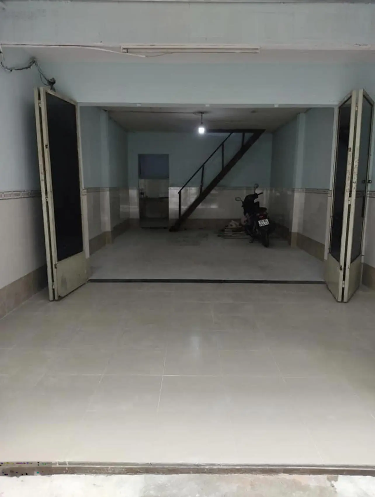 6,95 tỷ Hẻm 5m 1 sẹc Lê trọng Tấn 5x18m Cấp 4