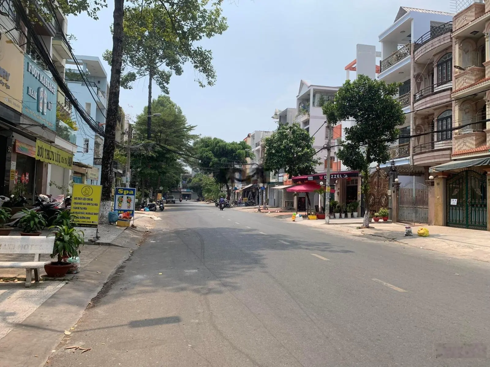 Bán MTKD Hoàng Văn Hợp, khu Tên Lửa, ngang 9m (165m2), nhà cấp 4, giá 17 tỷ