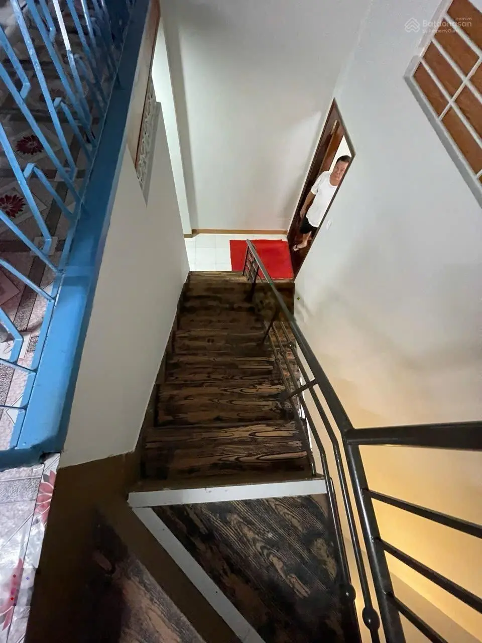 Bán Gấp Nhà Trung Tâm Phố - Lê Lợi - Cạnh Bên Công An TP - DT đất 64m Sân Rộng 70m2 - Chỉ 4.3 tỷ TL