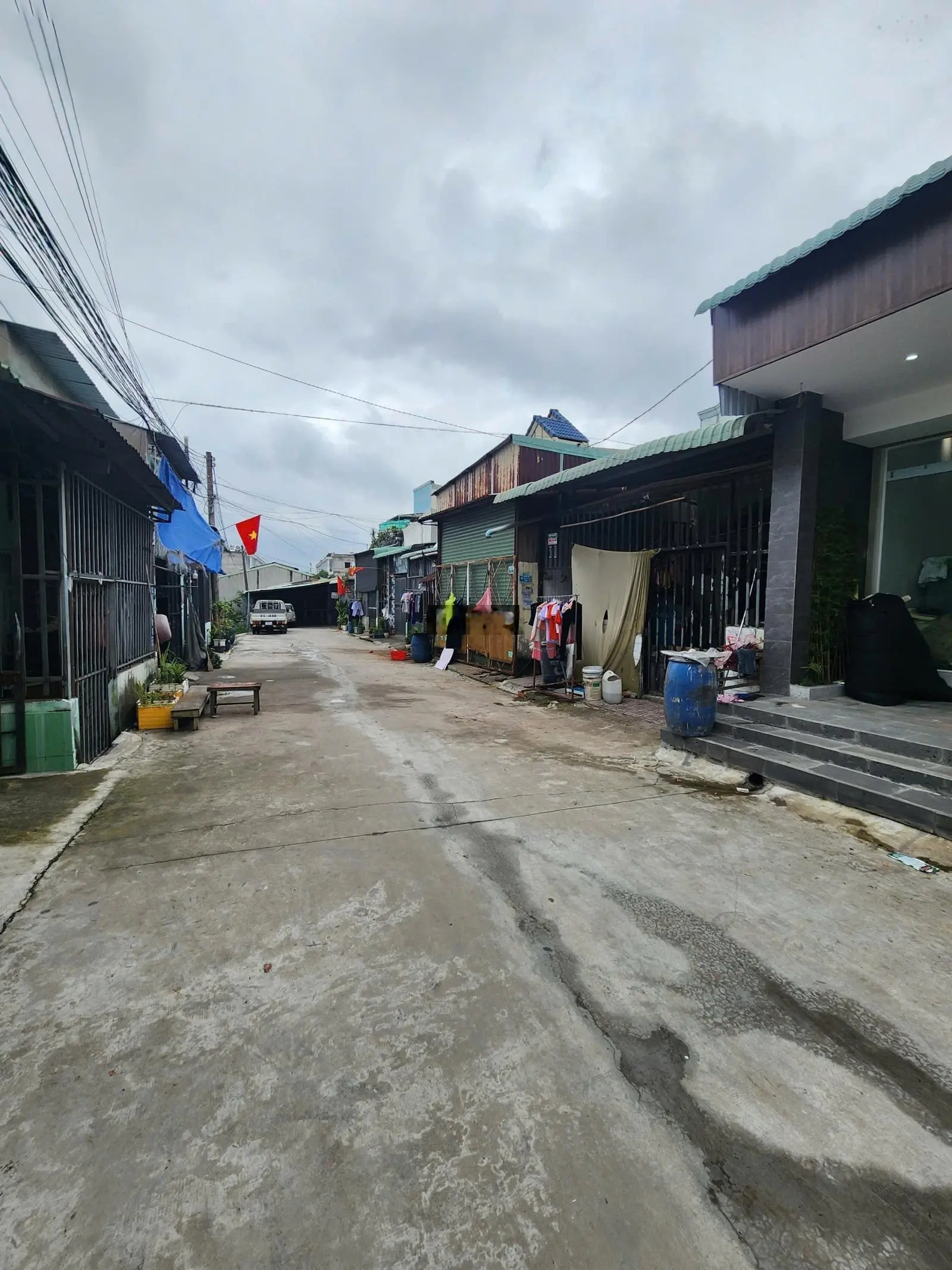 5.95 tỷ/ Bán nhà và kho xưởng ngang 10mx26m vừa ở vừa làm kinh doanh ngay Nguyễn Thị Tươi 20m