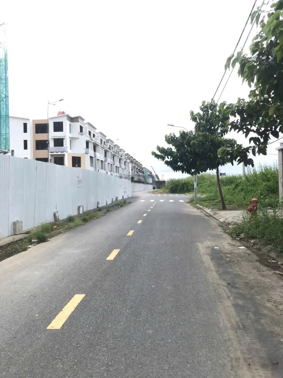 Sài Gòn Village nền gần cổng chính dự án Giá chỉ: 1ty850.DT: 80m2.Sổ LH: 0937 337 *** Danh