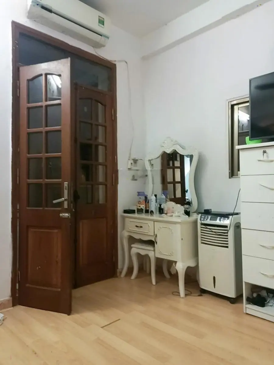 Nhà đẹp Trường Chinh, nhà dân xây chắc chắn, trước nhà thoáng sáng, 57m2x2 tầng