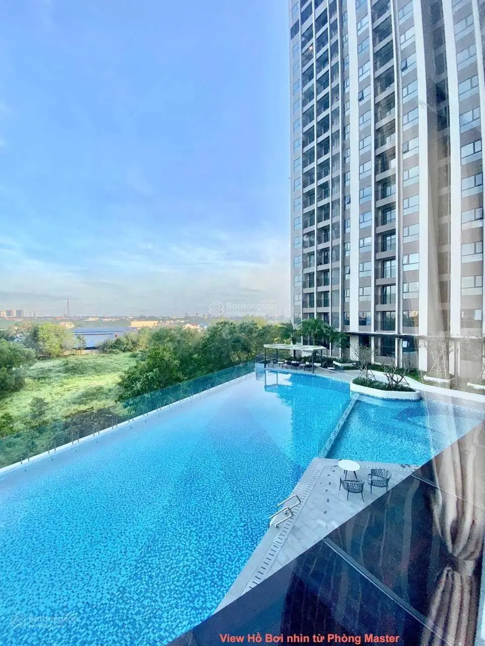 Cần bán căn hộ Opal Skyline đường Nguyễn Văn Tiết 2PN, 2WC, DT: 65m2 1ty6 đã có sổ LH 0985 807 *** Vy
