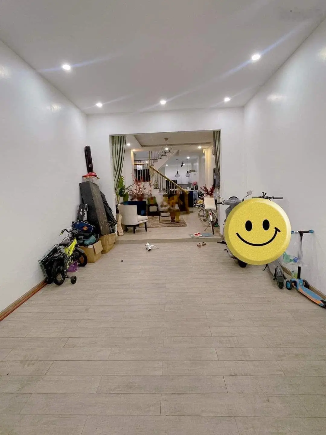 Giảm mạnh còn hơn 4 tỷ xíu nhà lầu trệt thiết kế đẹp gần siêu thị Big C Go Dĩ An, Bình Dương