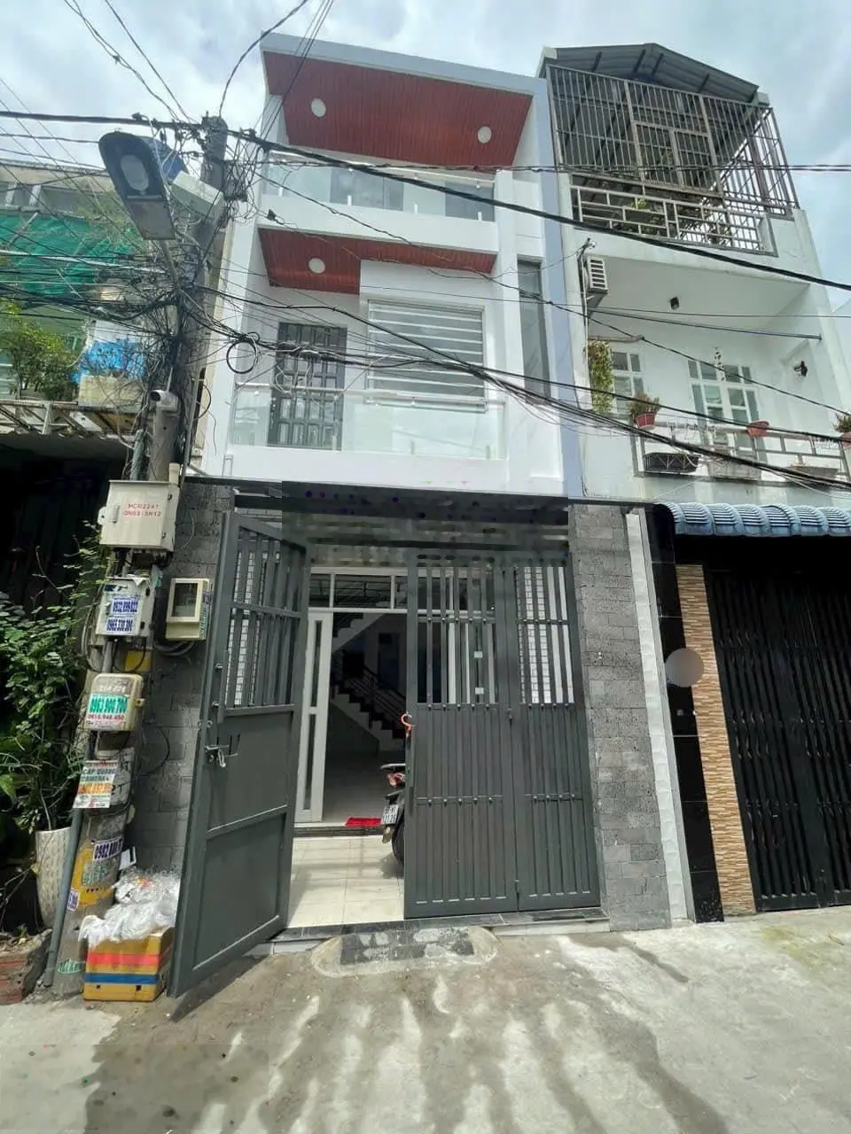 Nhà bán hẻm 27 đường Bùi Tư Toàn, An Lạc, Quận Bình Tân, Khu vực nhiều tiện ích xung quanh
