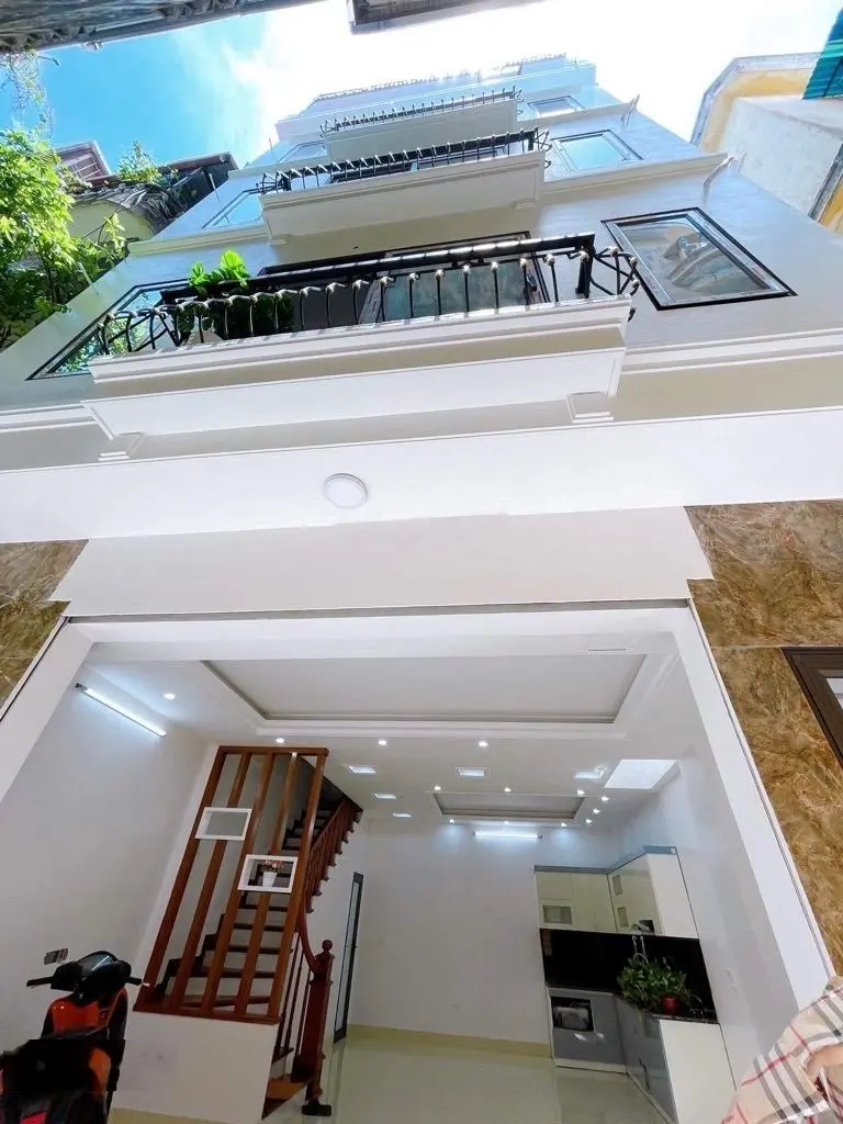 Phú Diễn, 65 m2, 7,3 tỷ. Không có căn thứ 2. Nhà đẹp, thoáng sáng. Cách ôtô 20m