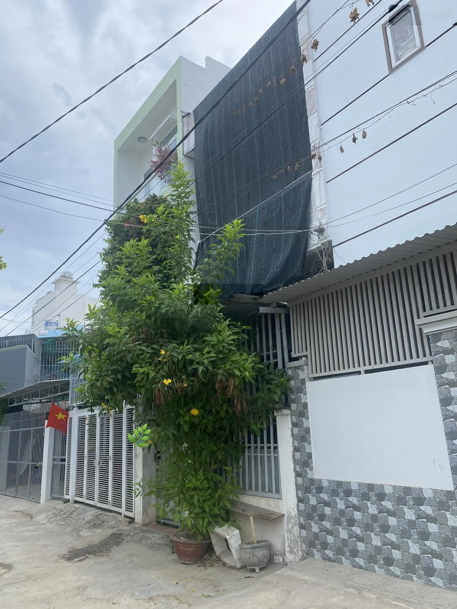 Bán nhà đường ô tô gần chợ Vĩnh Hải Tp Nha Trang