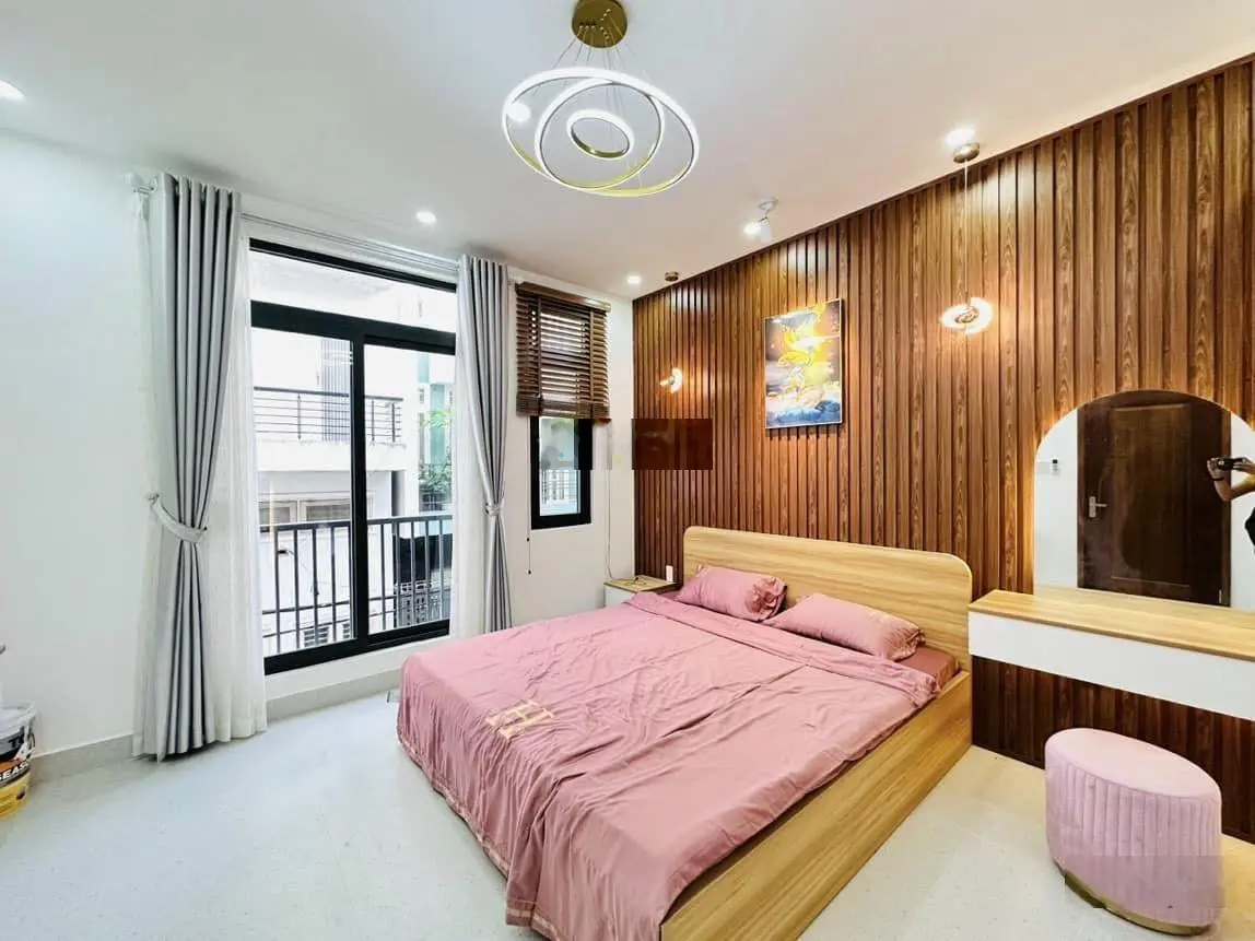 Bán nhà 4 tầng 92m2. HXH 5m P. 13, Q. Tân Bình, giá: 13 tỷ TL