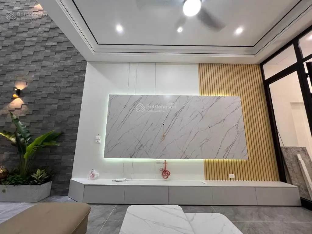 Nhà mới cứng - gara ô tô - 100m2 quá hiếm tại Trâu Quỳ - ô chờ thang máy - tiện ích bạt ngàn