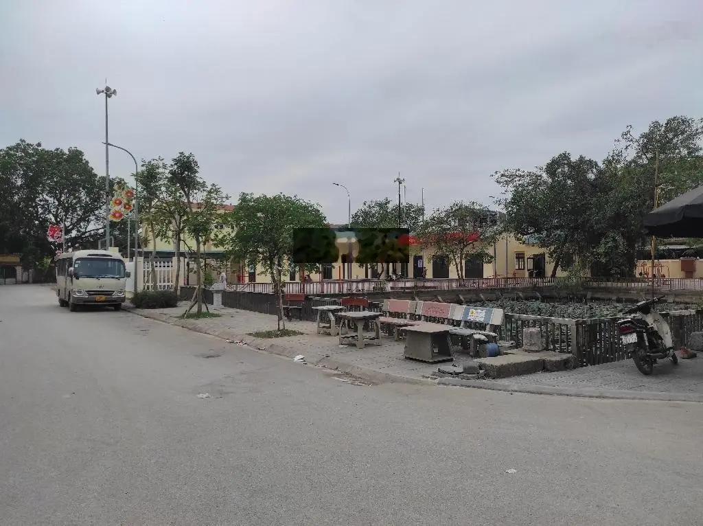 Cần Sang Nhượng Nhà Đẹp 50m, Giá 4,2Tỷ - Mặt Ngõ Ô Tô, Trung Tâm Đông Anh