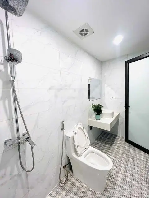 Bán Nhà Phố Gia Thượng, 34m2 5 Tầng, Ô Tô Cách Nhà 30m, Cạnh Khai Sơn HiLL 5.7 Tỷ