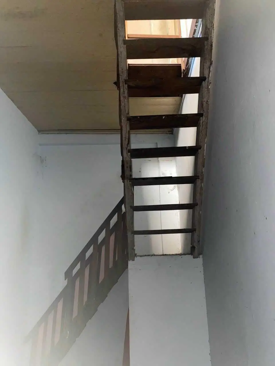 Bán nhà mặt tiền đường Phạm Hùng, P9, TP Vĩnh Long Đối diện trường THCS, THPT Trưng Vương