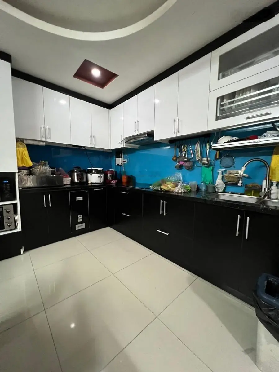 Nguyễn Trãi. 44m2. 8.35 tỷ. Vị trí vàng. Thuận tiện di chuyển. Nhà đủ công năng.