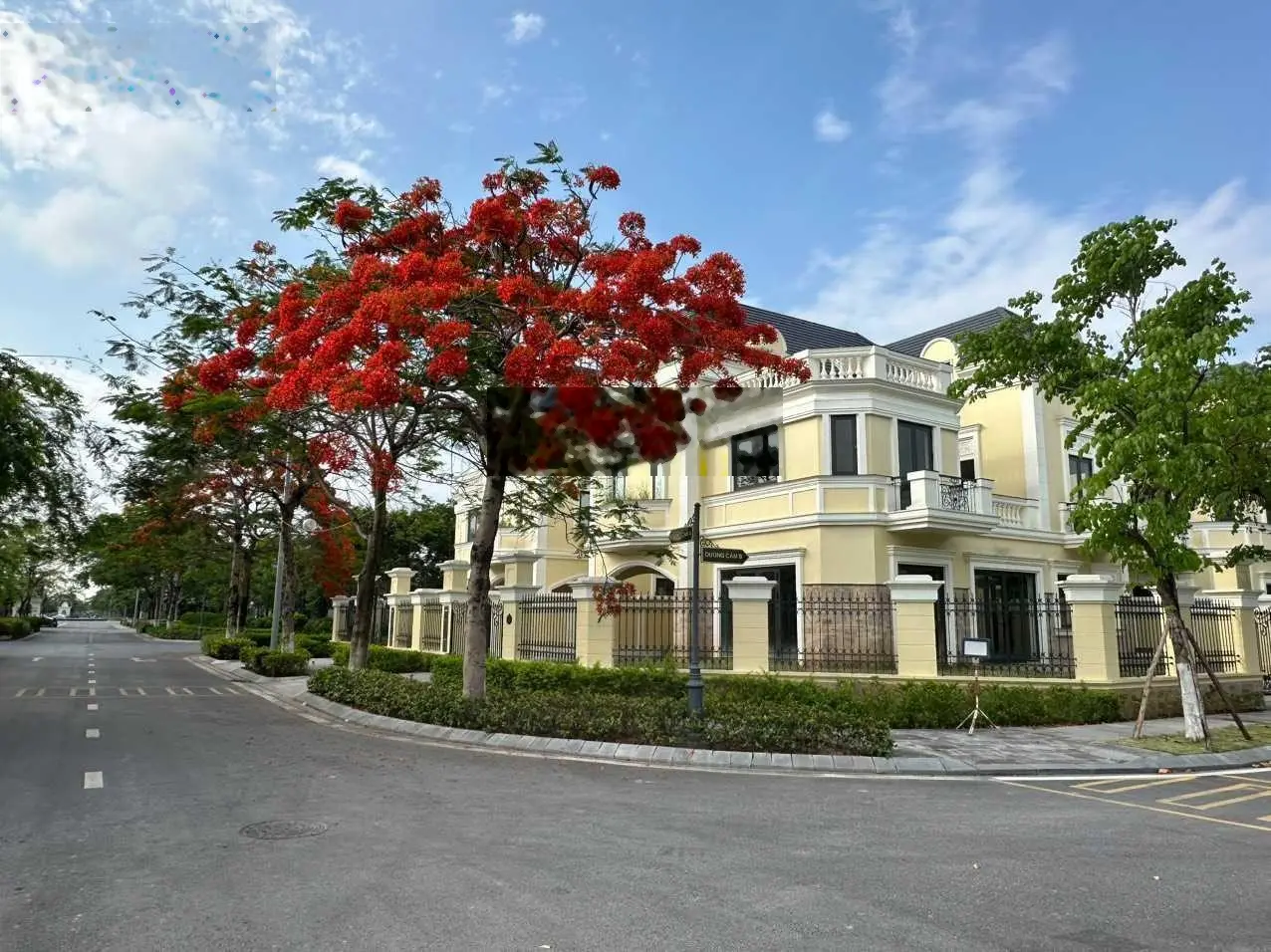 Siêu Phẩm Biệt Thự Nhà Vườn, mặt tiền 16m diện tích 224,32 m2 tại An Lạc Green Symphony