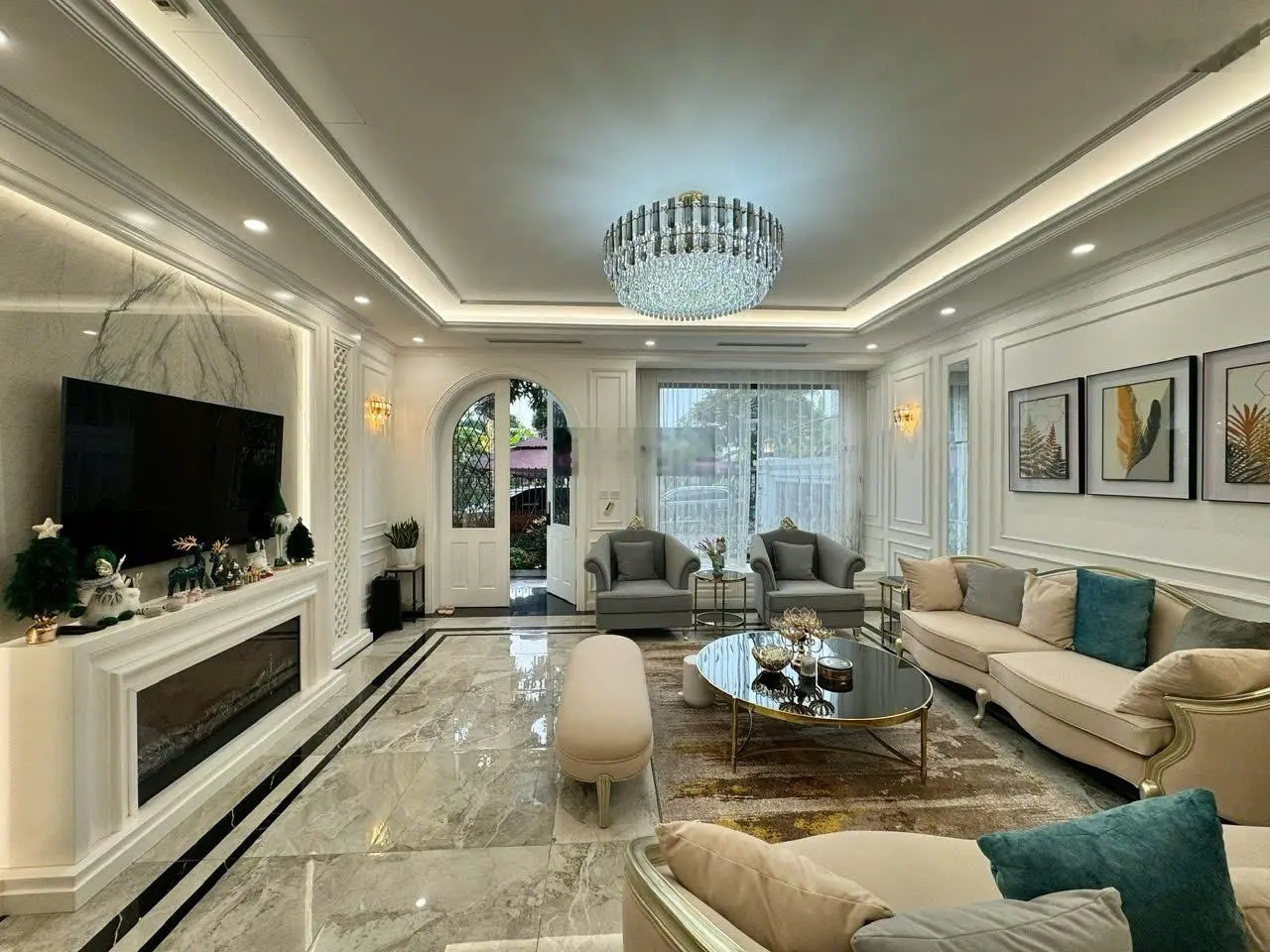 Tôi cần bán căn song lập Tulip 168m2 gần hồ Harmony hướng Đông Nam full đồ hiện đại, 0963 892 ***