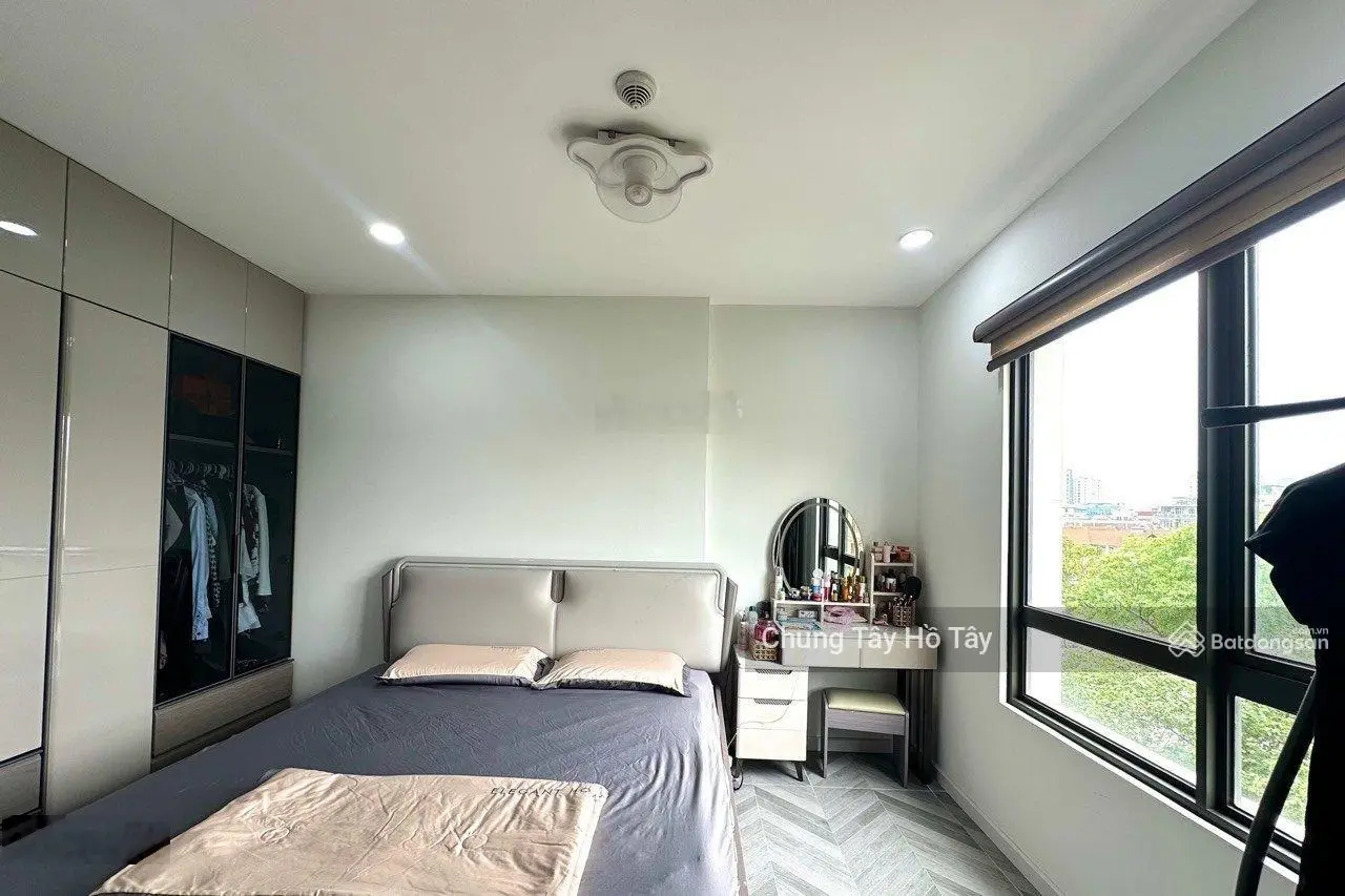CHÍNH CHỦ - Bán gấp căn 84,5m2, Kosmo Tây Hồ - 2PN, tầng cao, view hồ Tây. Nhỉnh 8 tỷ 0787 486 ***