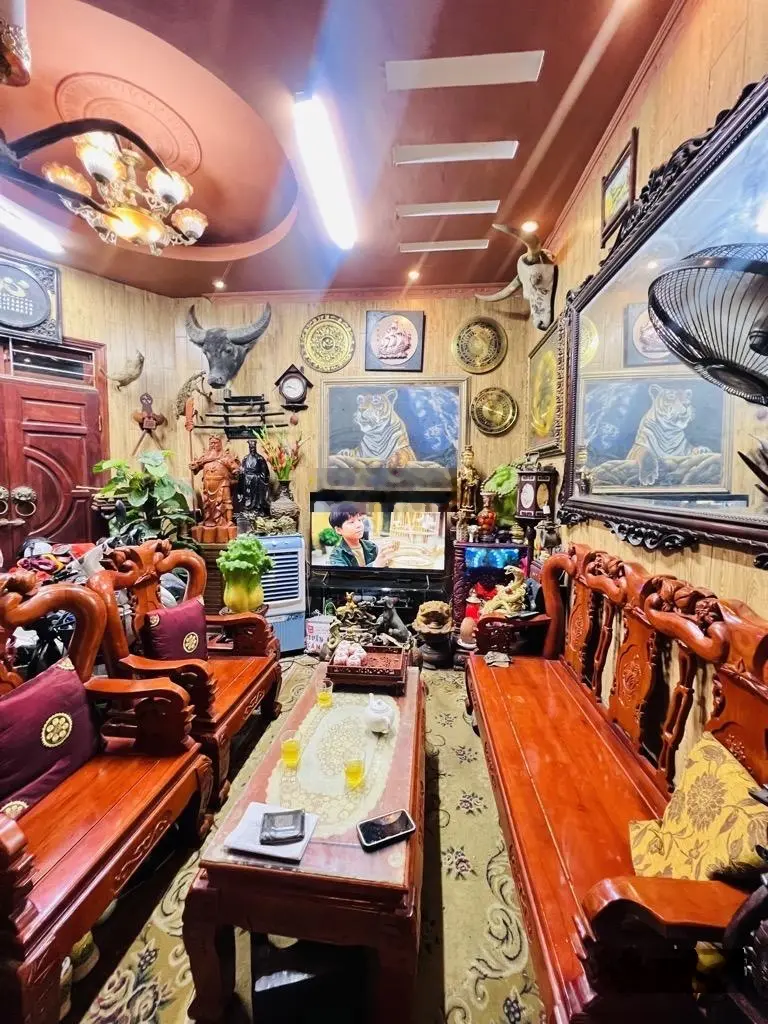 Bán nhà riêng chính chủ 41m2.Lô góc 3 mặt thoáng- Ô tô đỗ cửa Gần Hồ Linh Đàm