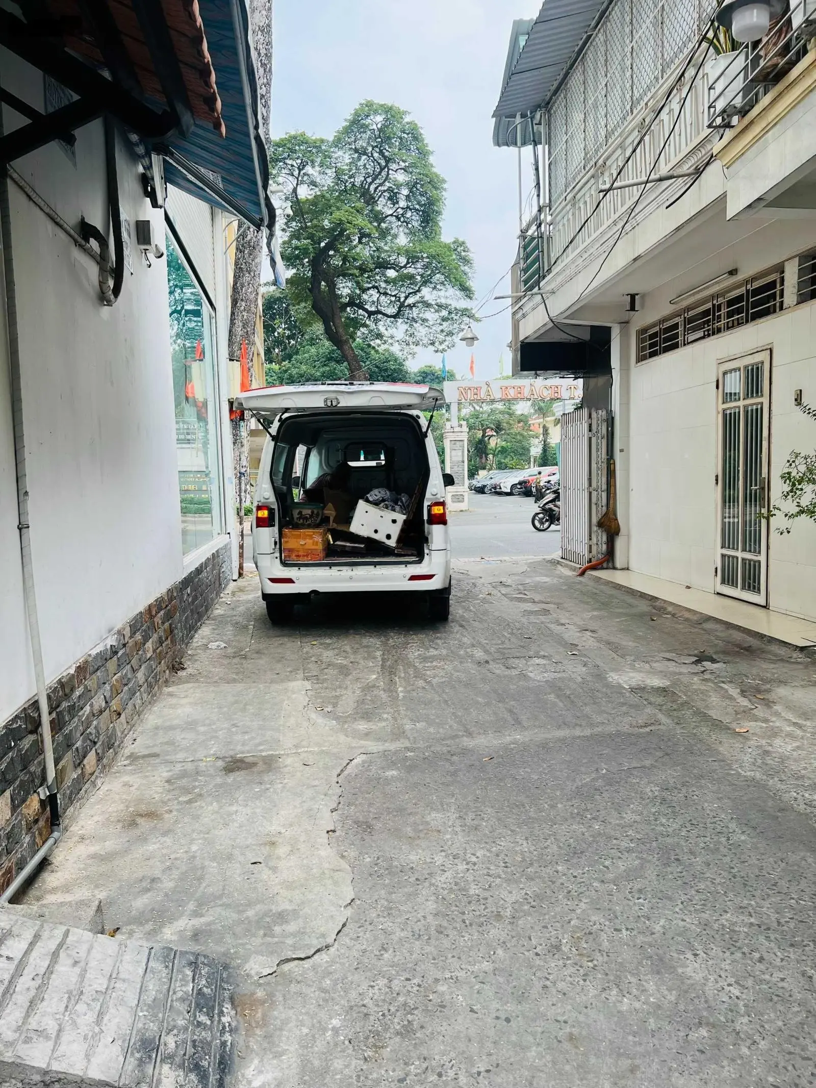 Bán gấp căn nhà hẻm xe hơi đường 3/2 P12 Quận 10 DT 3.4m x 14m (42m2) trệt lầu giá 6.5 tỷ TL