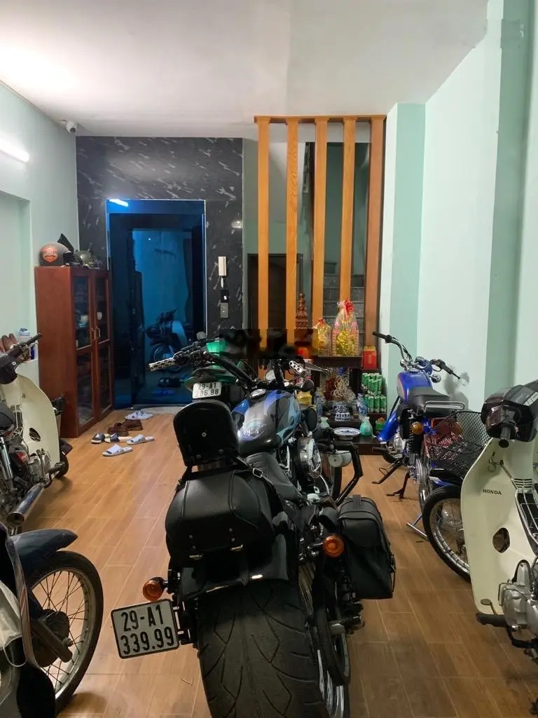 Cực hót, nhà đẹp cầu giấy, ô tô đỗ cửa thang máy ở sướng kdvp đỉnh, 37,3 m2, giá 10,6 tỷ.