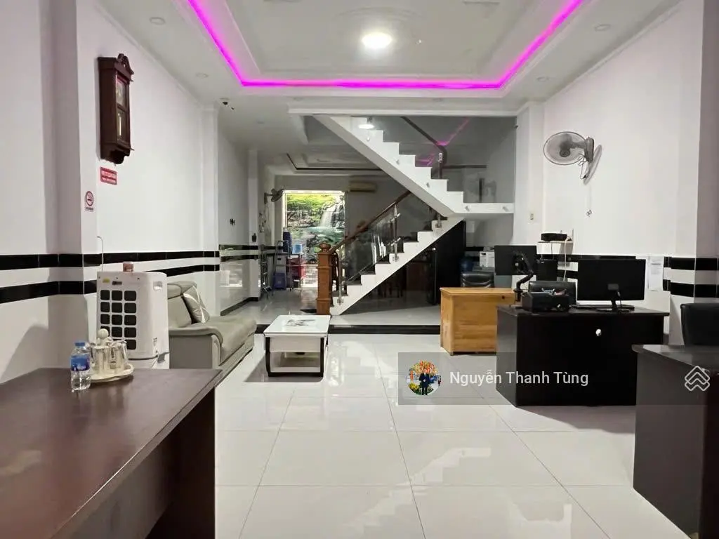 MẶT TIỀN VIP LÊ VĂN KHƯƠNG - NGANG 5.3M, 180M2, 4 TẦNG - PHÙ HỢP KINH DOANH ĐA NGÀNH.