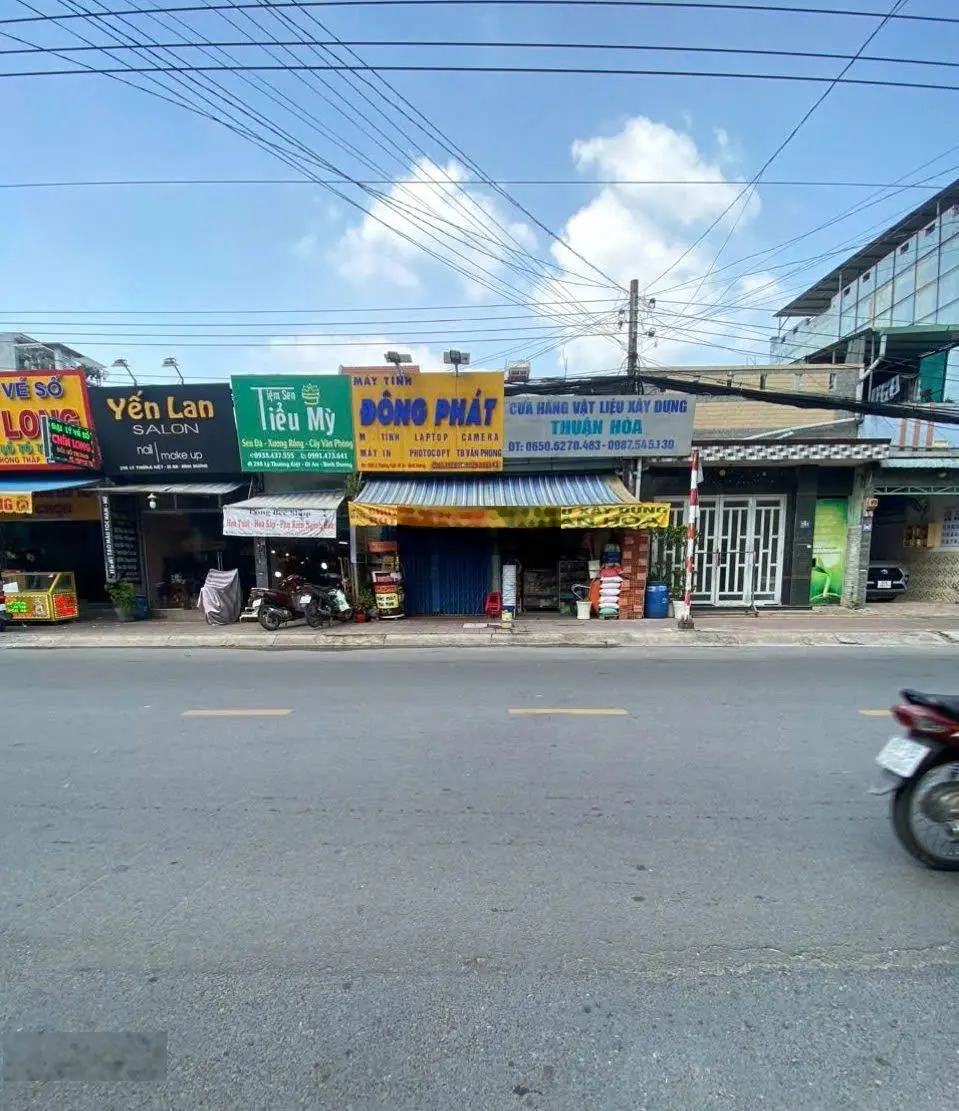 Giảm 500TR Bán nhà 1 trệt 1 lầu MT sầm uất đường Lý Thường Kiệt p.Dĩ An, Tp.Dĩ An