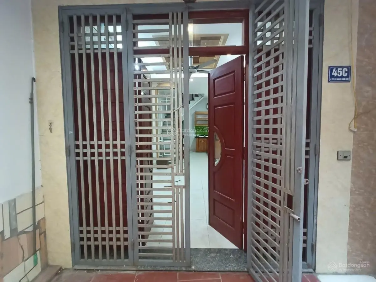 Siêu hiếm! Ngõ 143 Nguyễn Chính 5 tầng giá chỉ 5x tỷ. Lh 0912002552