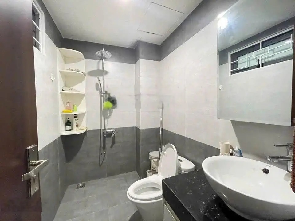 Nhà 2 Tầng Quảng tế full nội thất xin xò dọn vào ở ngay thiết kế cực đẹp