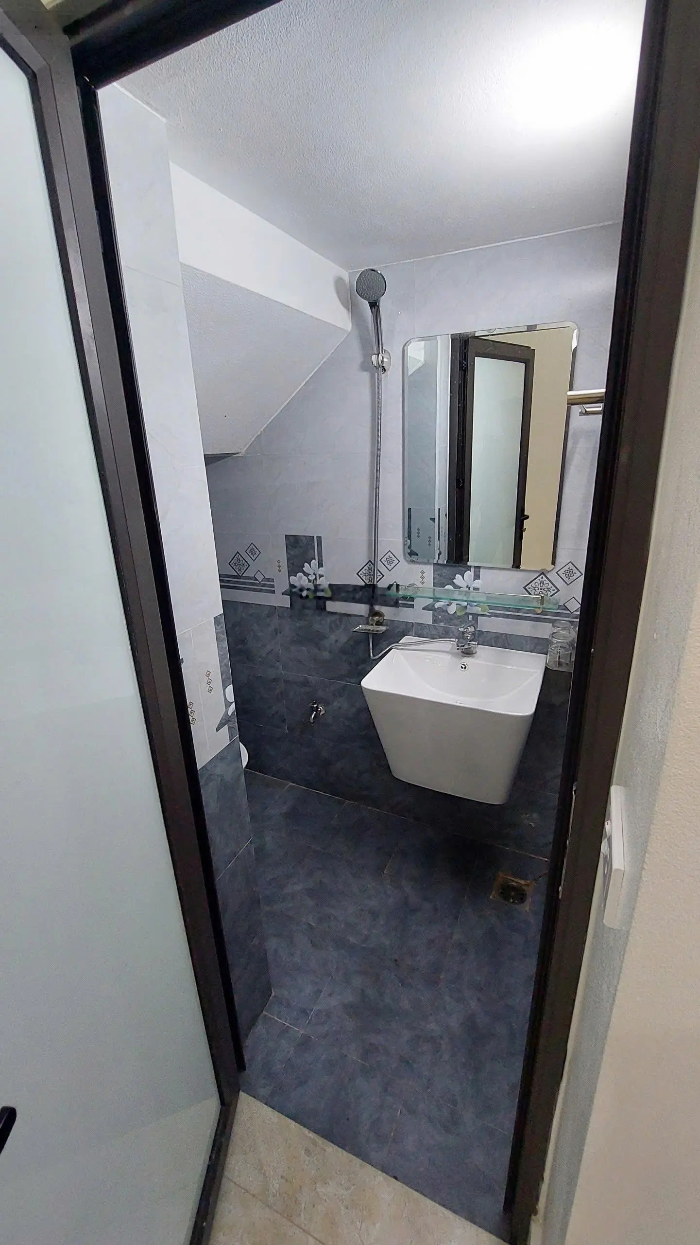 Bán nhà riêng độc lập dân xây 3 tầng ngõ đường Thái Bình, Lộc Hạ, Nam Định