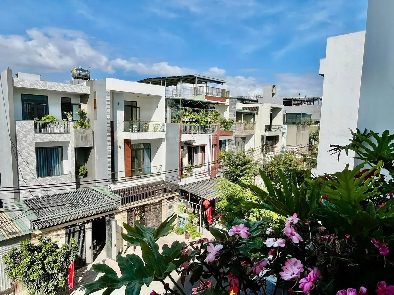 bán nhà 3 tầng mới đẹp bàu năng thanh khê gần biển