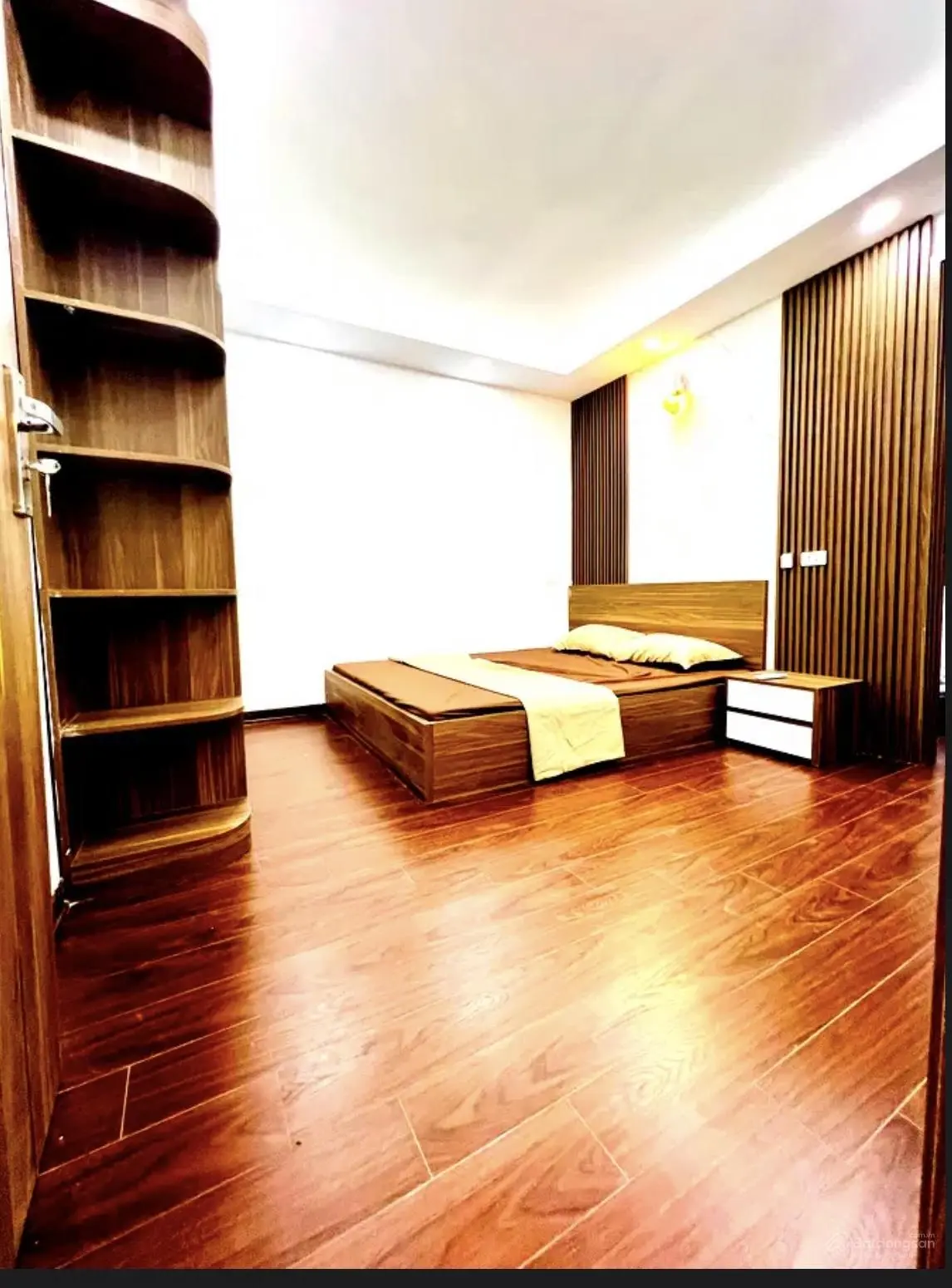 Bán nhà phố Vĩnh Hồ, ngõ ô tô, căn lô góc 4 phòng ngủ 4.55 tỷ