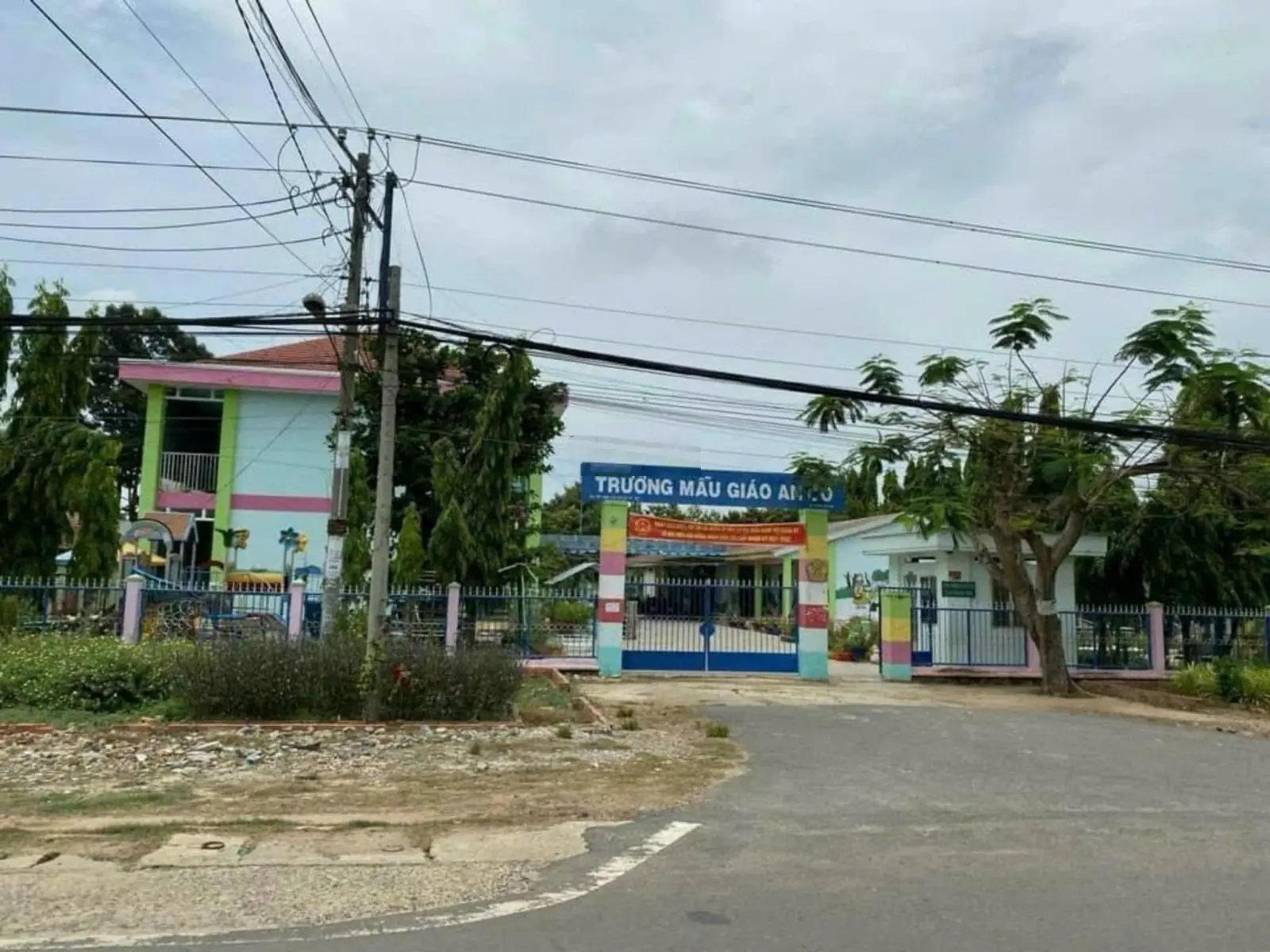 Ngộp lãi ngân hàng: Mặt tiền đường QL rộng 30m rất sầm uất - 760tr - Trung tâm Châu Thành-Tây Ninh