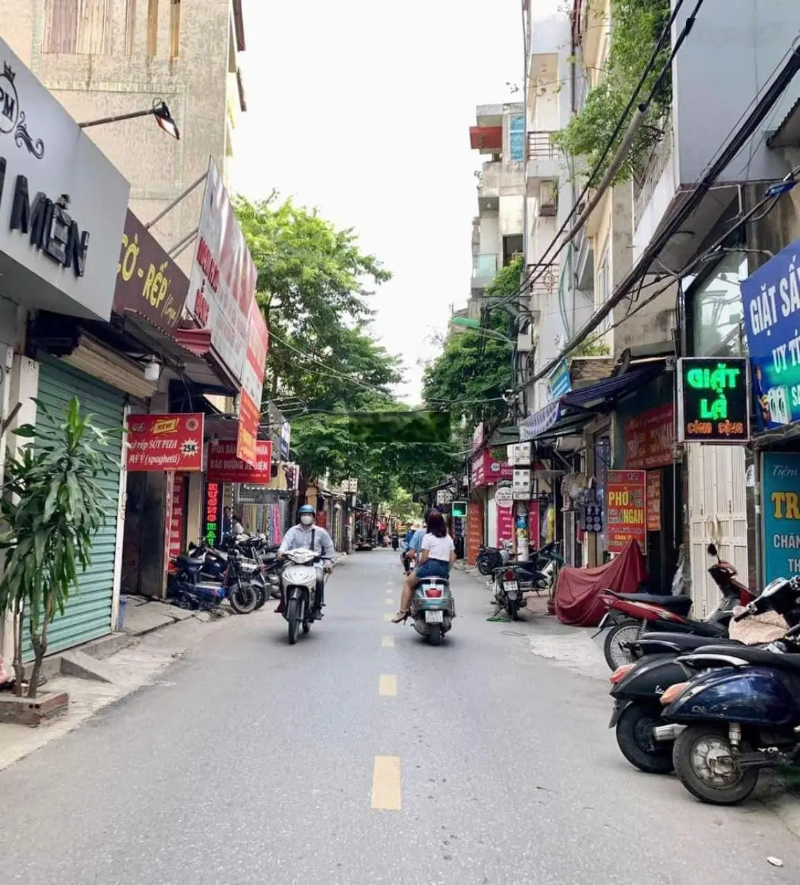 Bán nhà Võng Thị Trích Sài Tây Hồ 60m2, kinh doanh tấp nập 8 ngủ, siêu hiếm, 14 tỷ, oto tránh