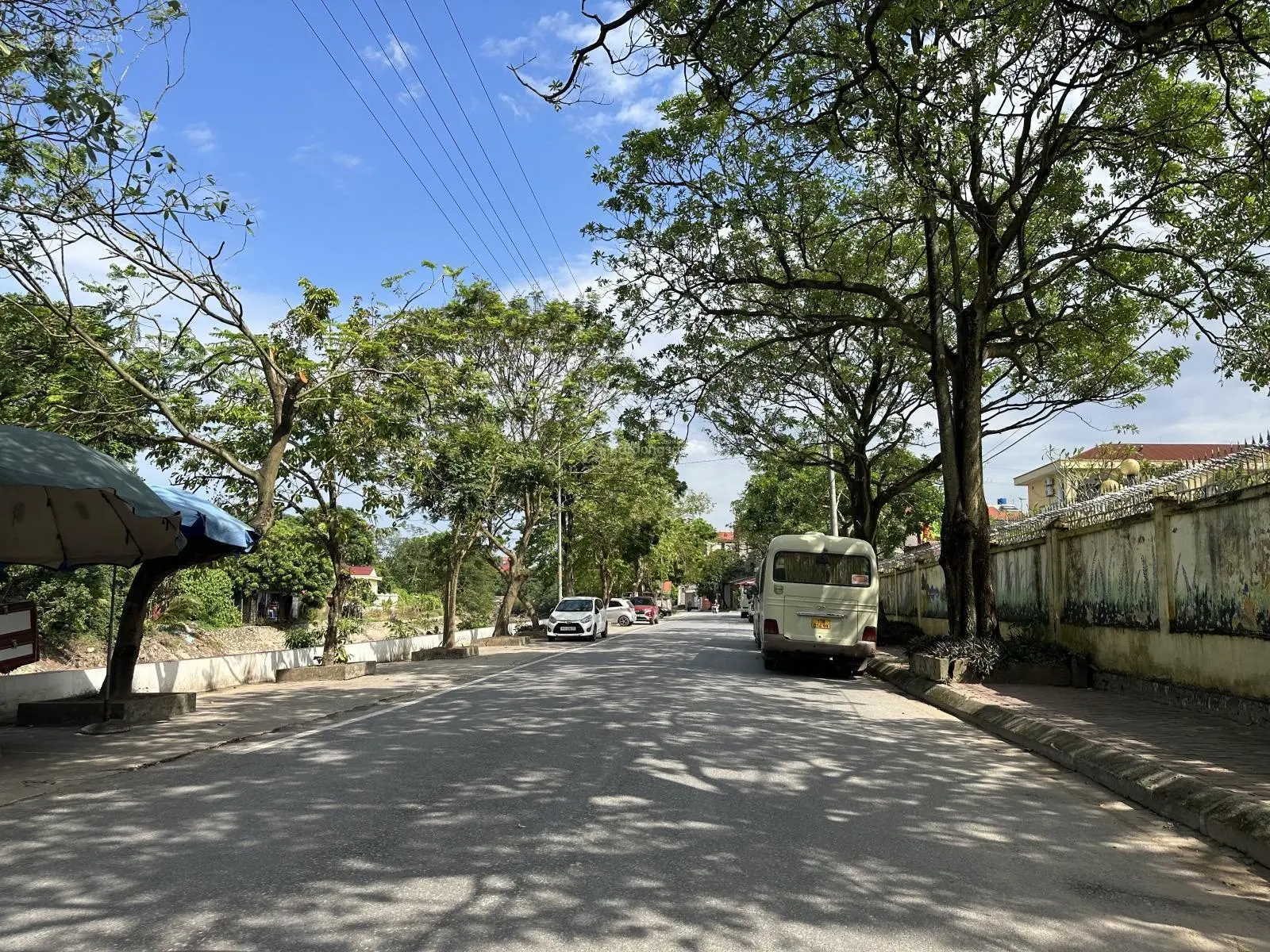 Đất đô thị, 192m2 full thổ cư, ô tô vào đất, gần trường, chợ, giá 1.35 tỷ. LH 0971 320 ***