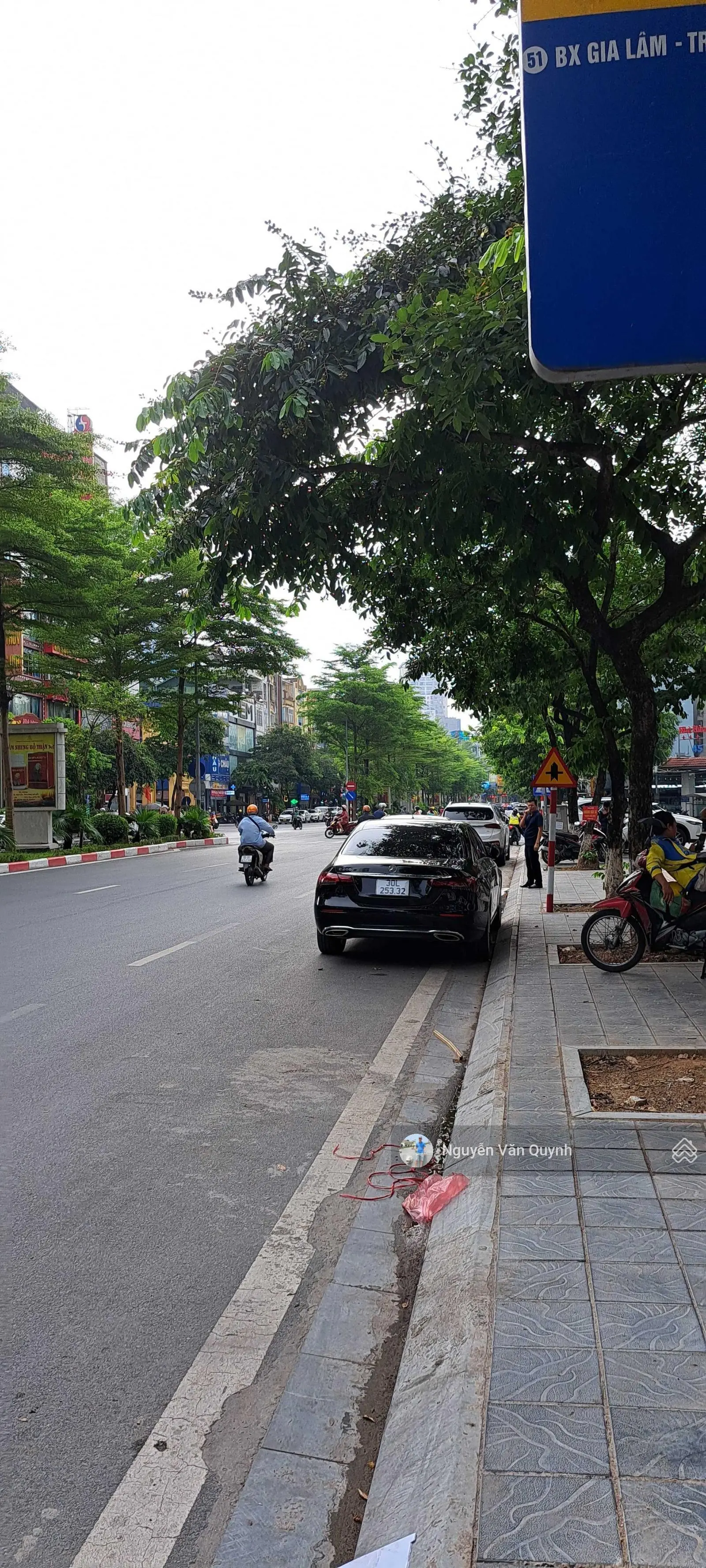 Cần bán gấp nhà mặt phố Trần Thái Tông, diện tích 192m2, mặt tiền 8m, vuông vắn, xây 7 tầng có hầm