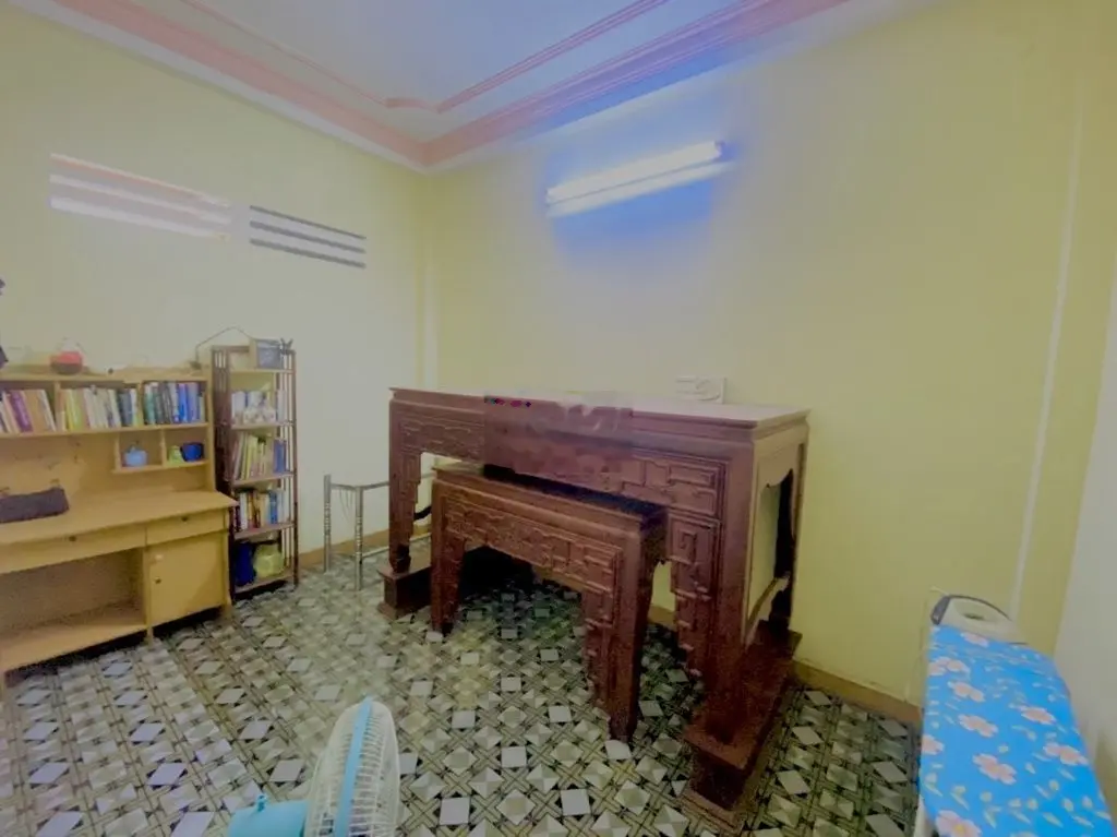 Bán Nhà Mặt Tiền Phường 13 Quận Tân Bình 3Tang 5PN 80M2 - Gấp Bán.