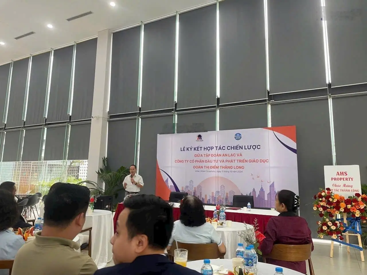 CC cần chuyển nhượng biệt thự song lập Dương Cầm 8 có hầm đối diện trường mầm vị trí đẹp giá đẹp