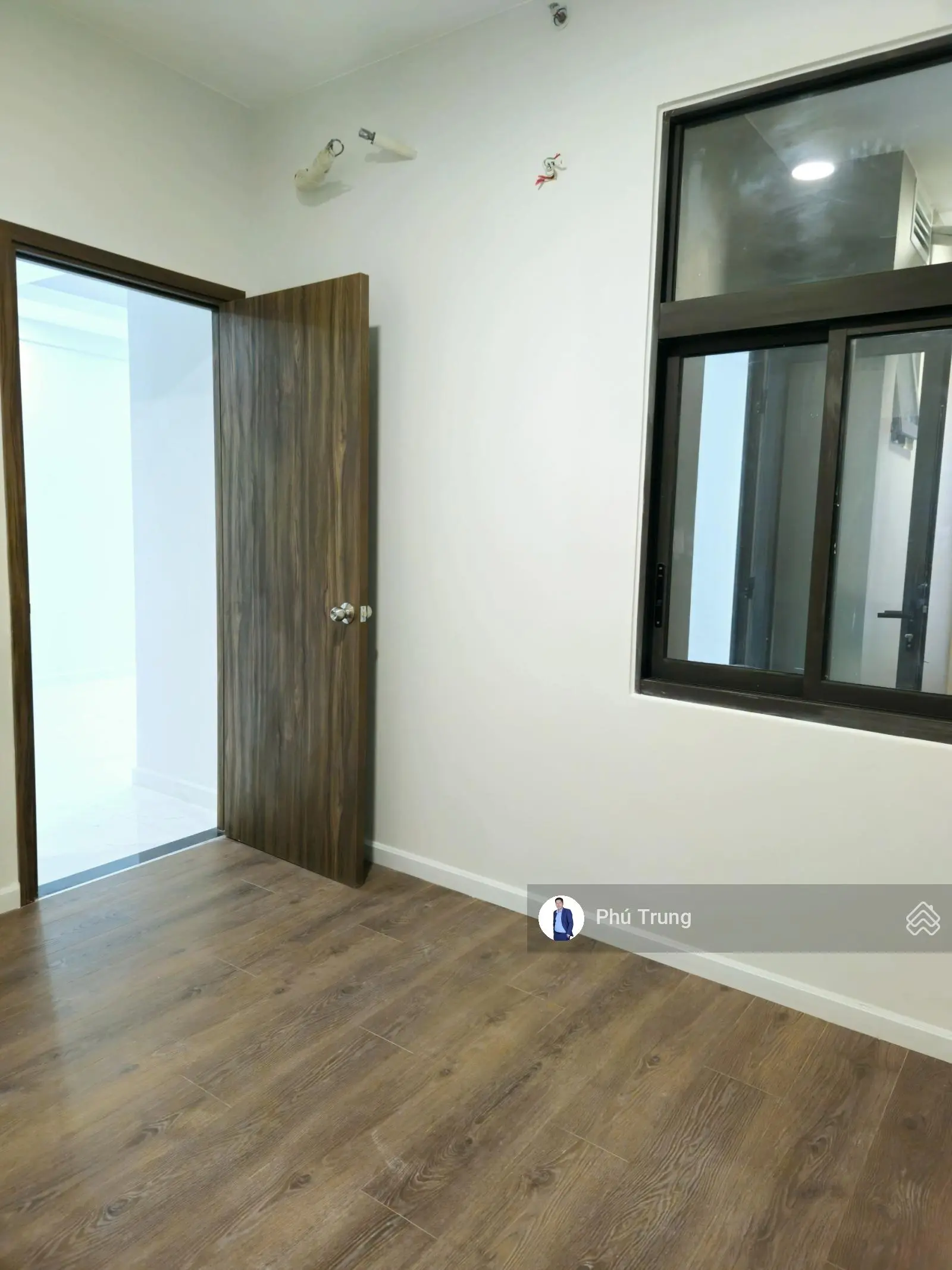Bán căn hộ 2PN 65m2 Opal Skyline sổ sẵn, view hồ bơi, giá hợp lý, tiện ích đầy đủ, bao thuế phí
