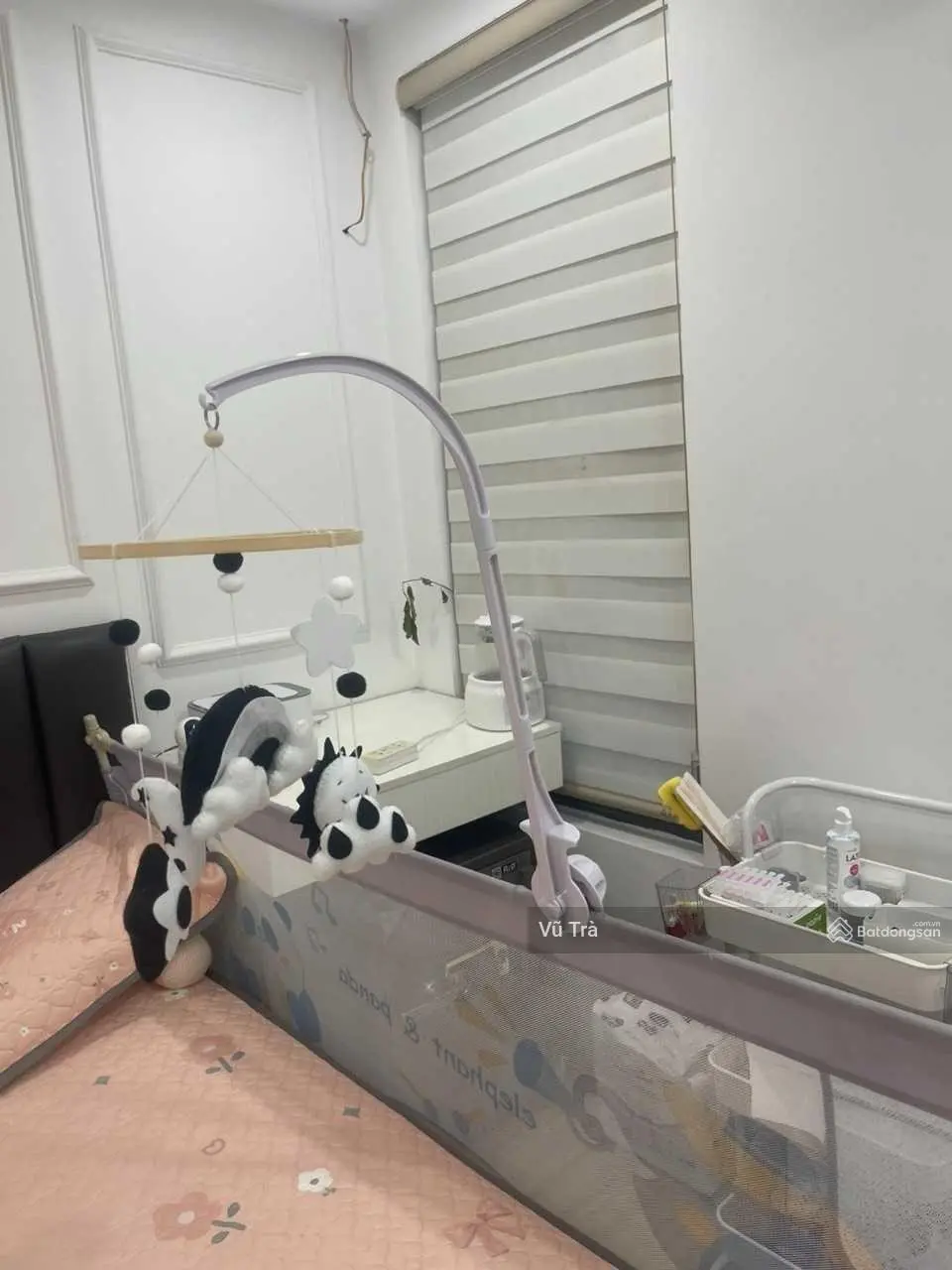 Bán căn hộ 2 ngủ đồ cơ bản cửa Nam giá 4 tỷ ở 176 Định Công Sky Central Hoàng Mai, Hà Nội