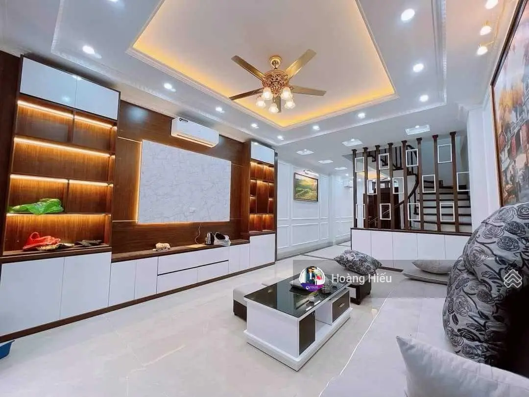 Tin thật 100%, nhà siêu mới đẹp, ngõ to, gần phố, 2 mặt thoáng, tặng full nội thất mới 46m2 x 5T