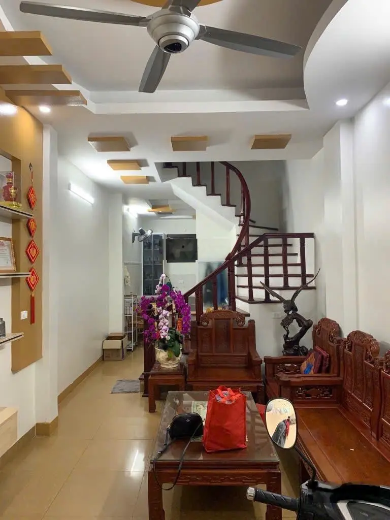 Chính chủ cần bán nhà tại Xuân Phương - đẹp, xây kiên cố + 46m2 + 6.95 tỷ